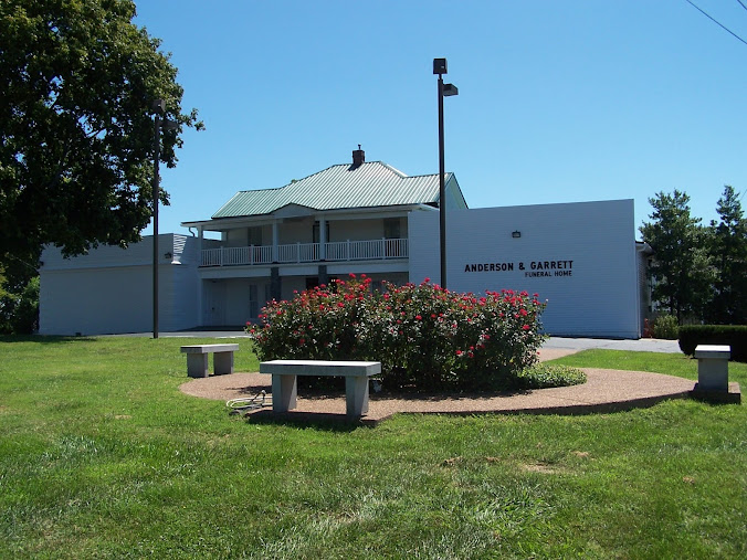Anderson & Garrett Funeral Home gallery image 1